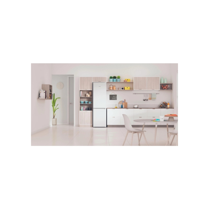 Холодильник Indesit INFC9TI22W UA