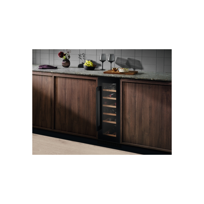 Холодильник Electrolux EWUS020B5B UA