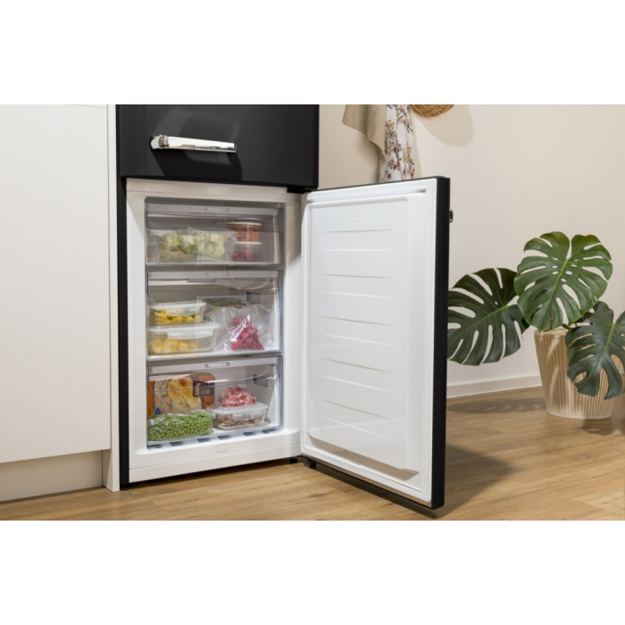 Холодильник Gorenje ONRK 619 DBK UA