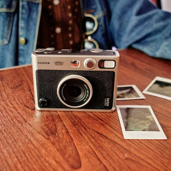 Fujifilm Instax Mini Evo Black