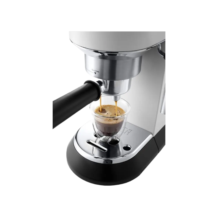 Рожковая кофеварка эспрессо Delonghi EC 685.W